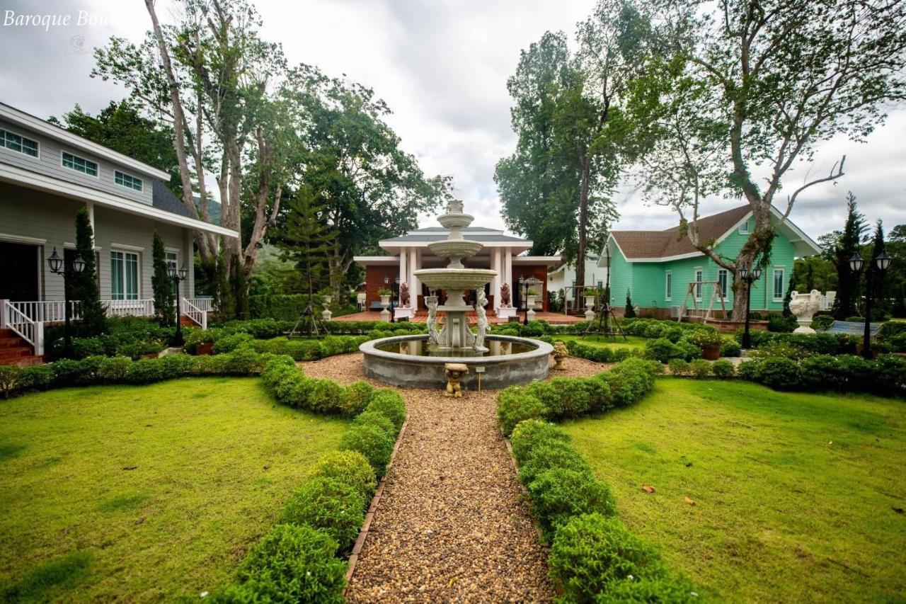 Baroque Boutique Resort Ранонг Екстериор снимка